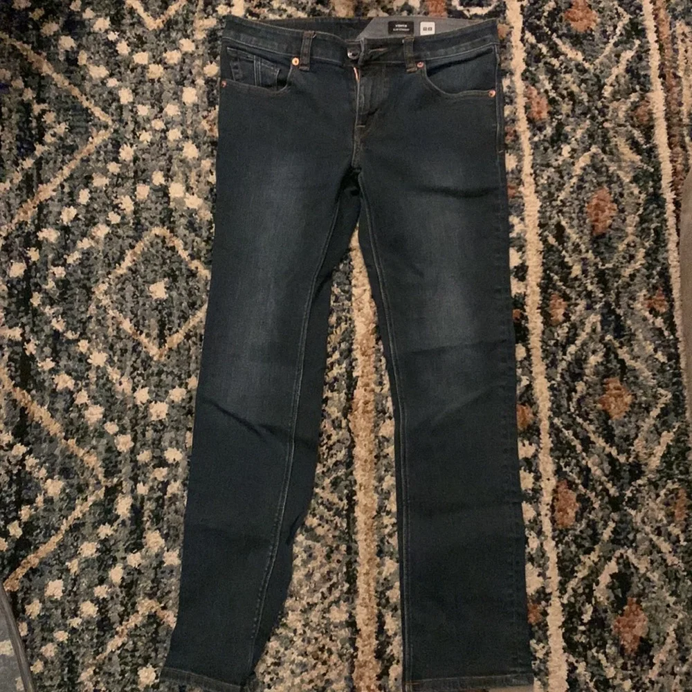 Volcom Jeans - Picture 3 of 3